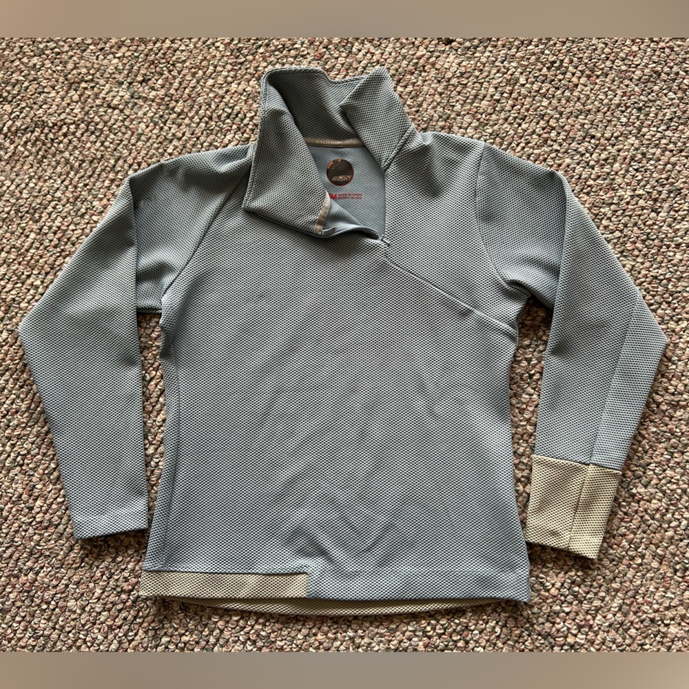 SALOMON 1/4 zip midweight shirt, size M